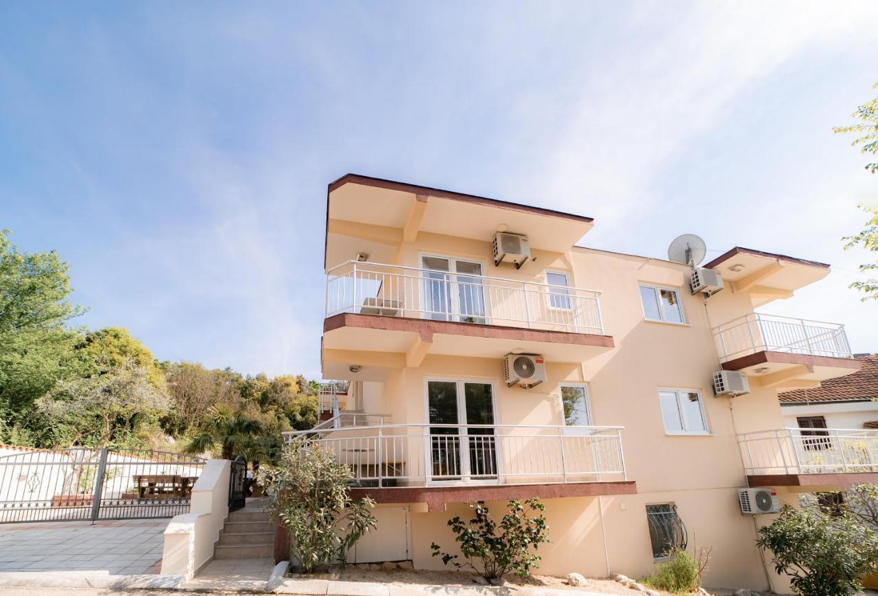 Villa Katharina Utjeha Esterno foto